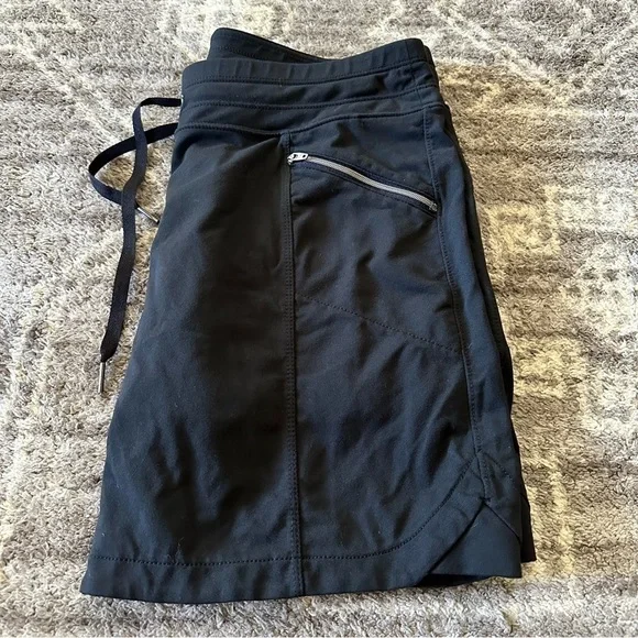 Athleta Metro Skort Black 15” Built In Shorts - Picture 6 of 10
